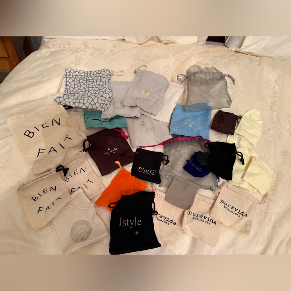 26 jewelry bags